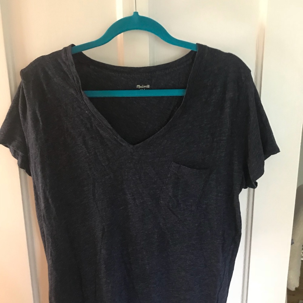 Classic navy pocket tee